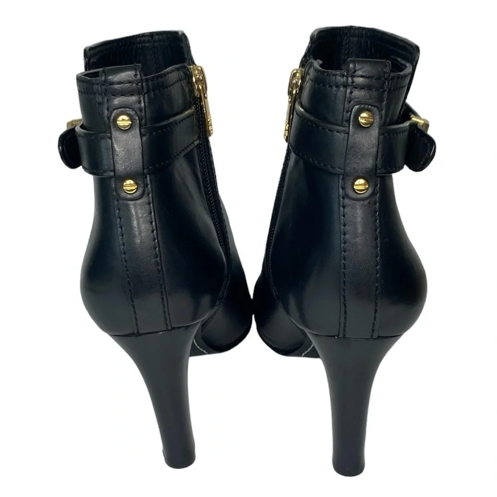 Tory Burch Black
Bristol Equestrian Calf
Leather Ankle Zip Bootie size 10M - Picture 6 of 14